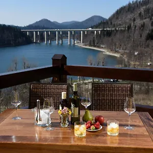 https://villa-moya.primorje-gorskikotar.com