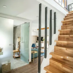 Lucia Guest house